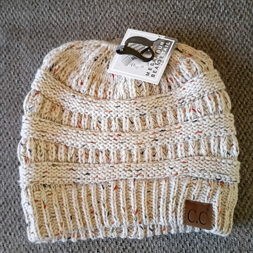 C.C Beanie Cable Knit Pony Tail Messy Bun Hat Tan New With Tags Winter